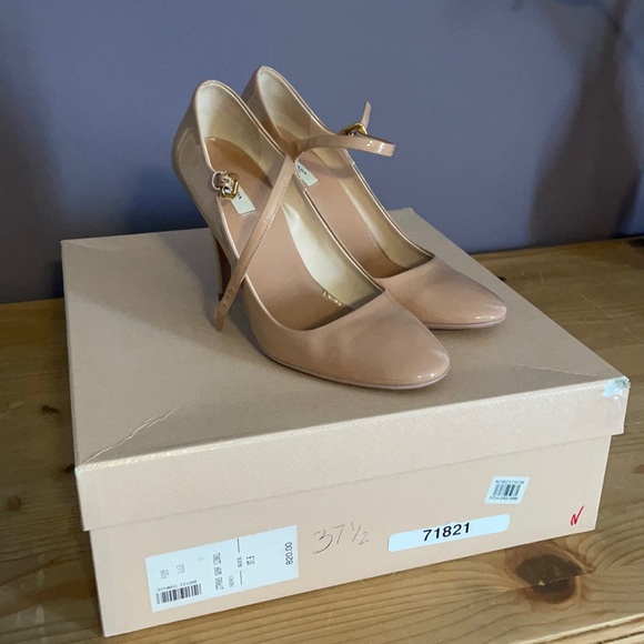 Prada Mary-Jane style shoes. - Picture 2 of 8